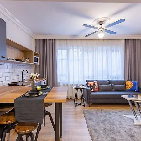 Superb In The Heart Of Cihangir Provincia di Istanbul