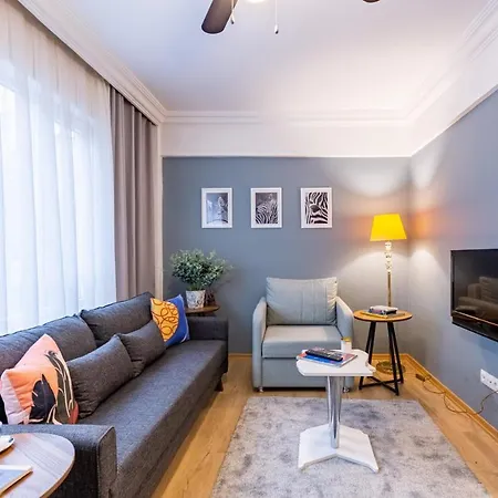 Superb In The Heart Of Cihangir Appartement Istanboel