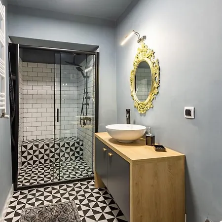 Appartement Superb In The Heart Of Cihangir *