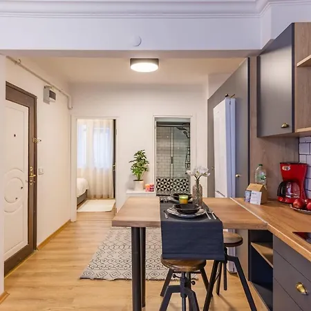 Superb In The Heart Of Cihangir